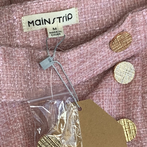 Main Strip Suit Jacket & matching Shorts set from Walker Rose Boutique —Medium - Picture 10 of 10